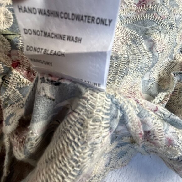 Solitaire Floral Embroidered Scallop Hem Tunic Blouse Women's Large Cottagecore - Picture 6 of 9